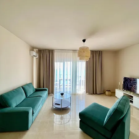 Nereids Sea View