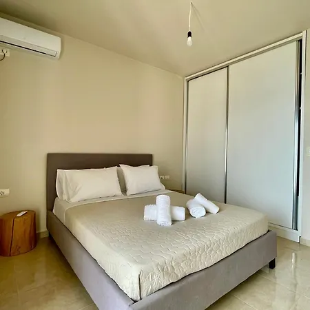 Nereids Sea View *
