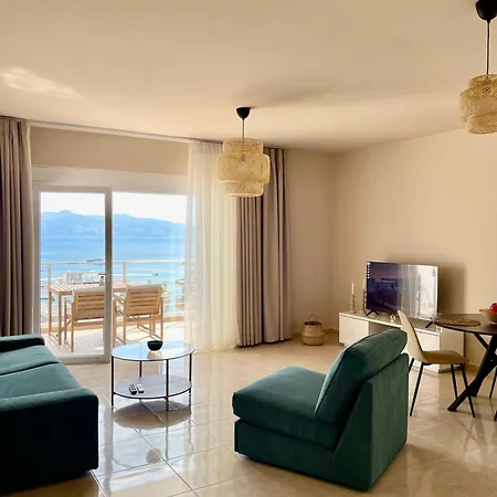 Nereids Sea View ساراندا